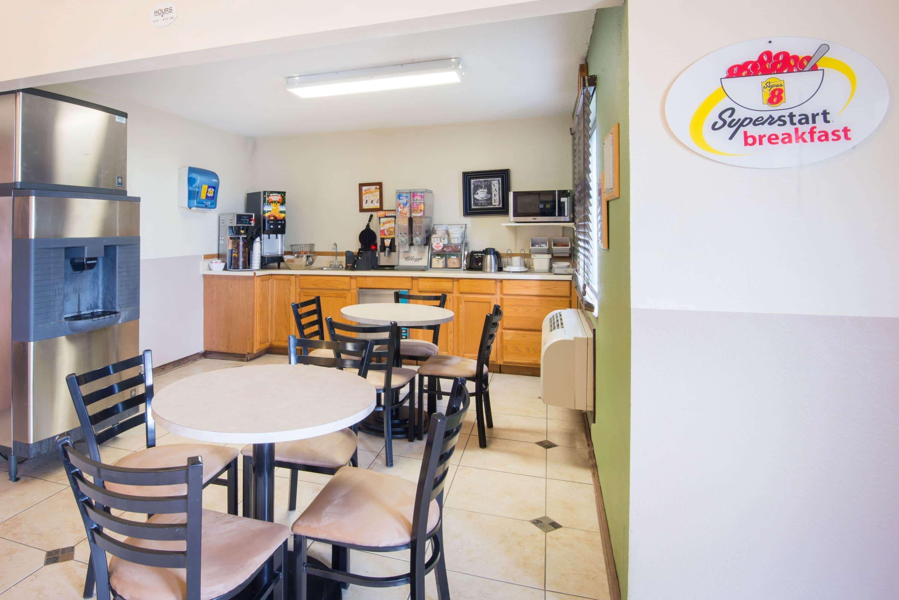 מלון Super 8 By Wyndham El Dorado מראה חיצוני תמונה