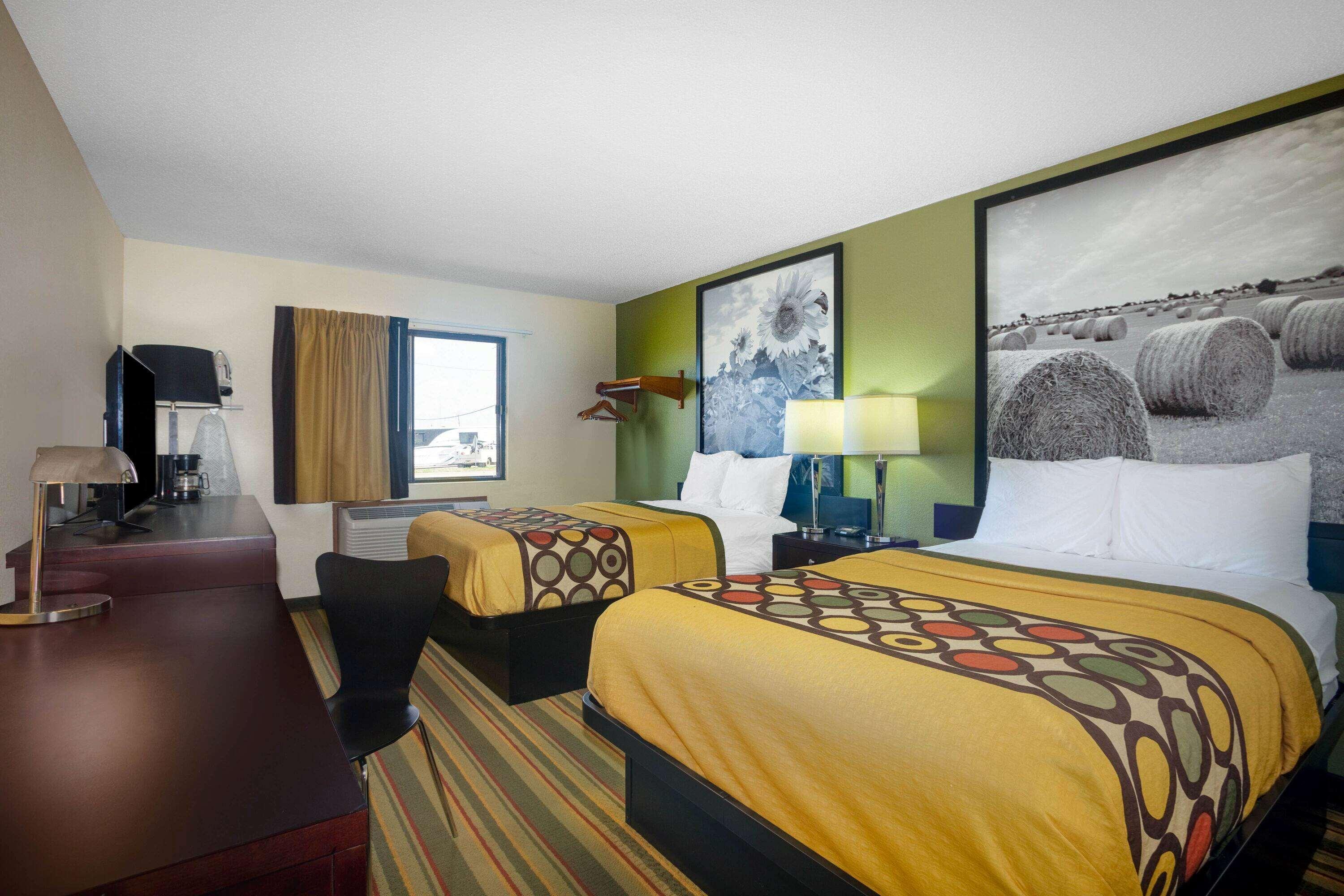 מלון Super 8 By Wyndham El Dorado מראה חיצוני תמונה